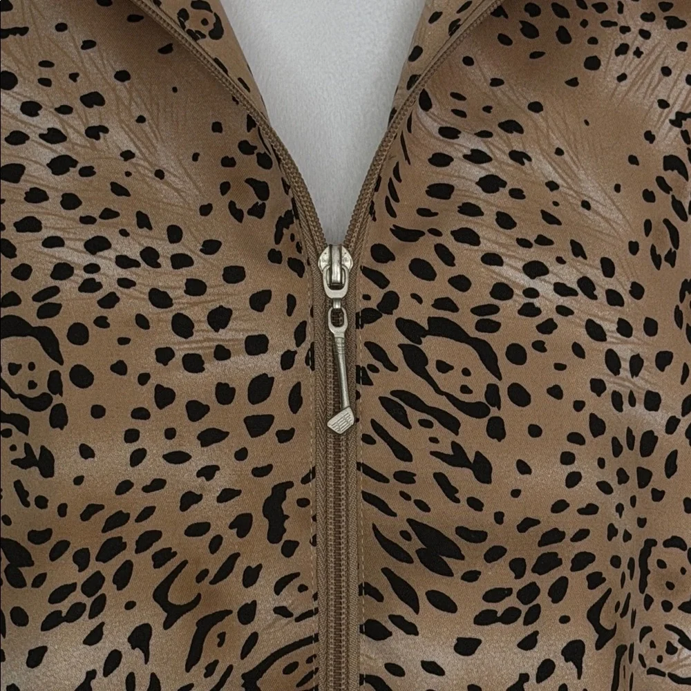 Allyson Whitmore leopard print zip-up windbreaker jacket w/golf club zipper pull